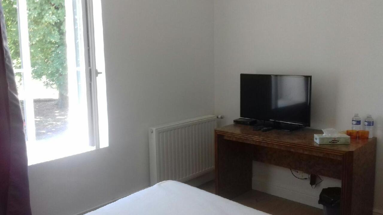 Les Ormes De Belluire Bed and Breakfast Εξωτερικό φωτογραφία